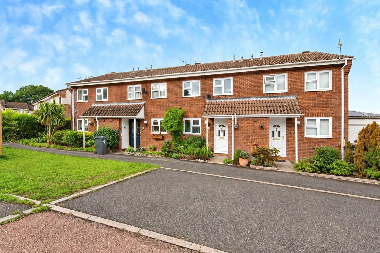 3 bed house for sale, Brand Road, Honiton, EX14