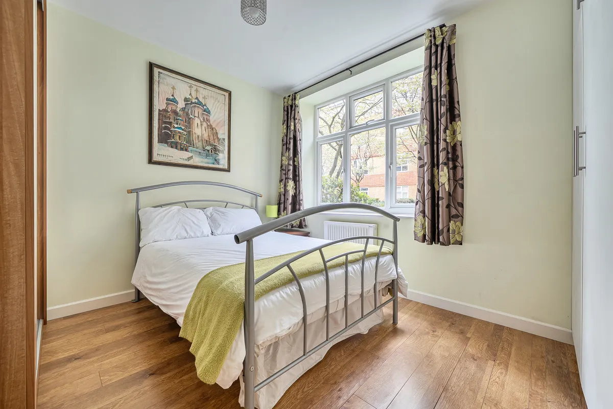 London, SE16 5HB, photo 11