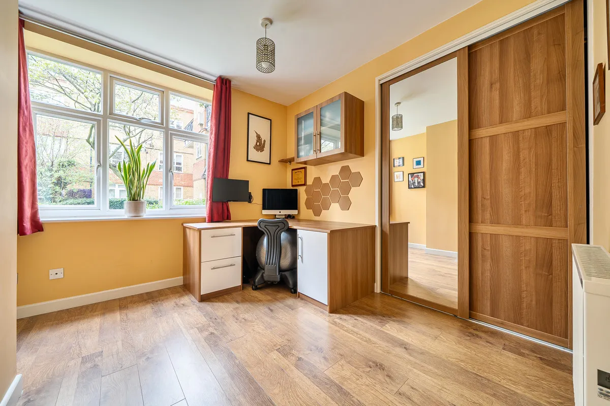 London, SE16 5HB, photo 12