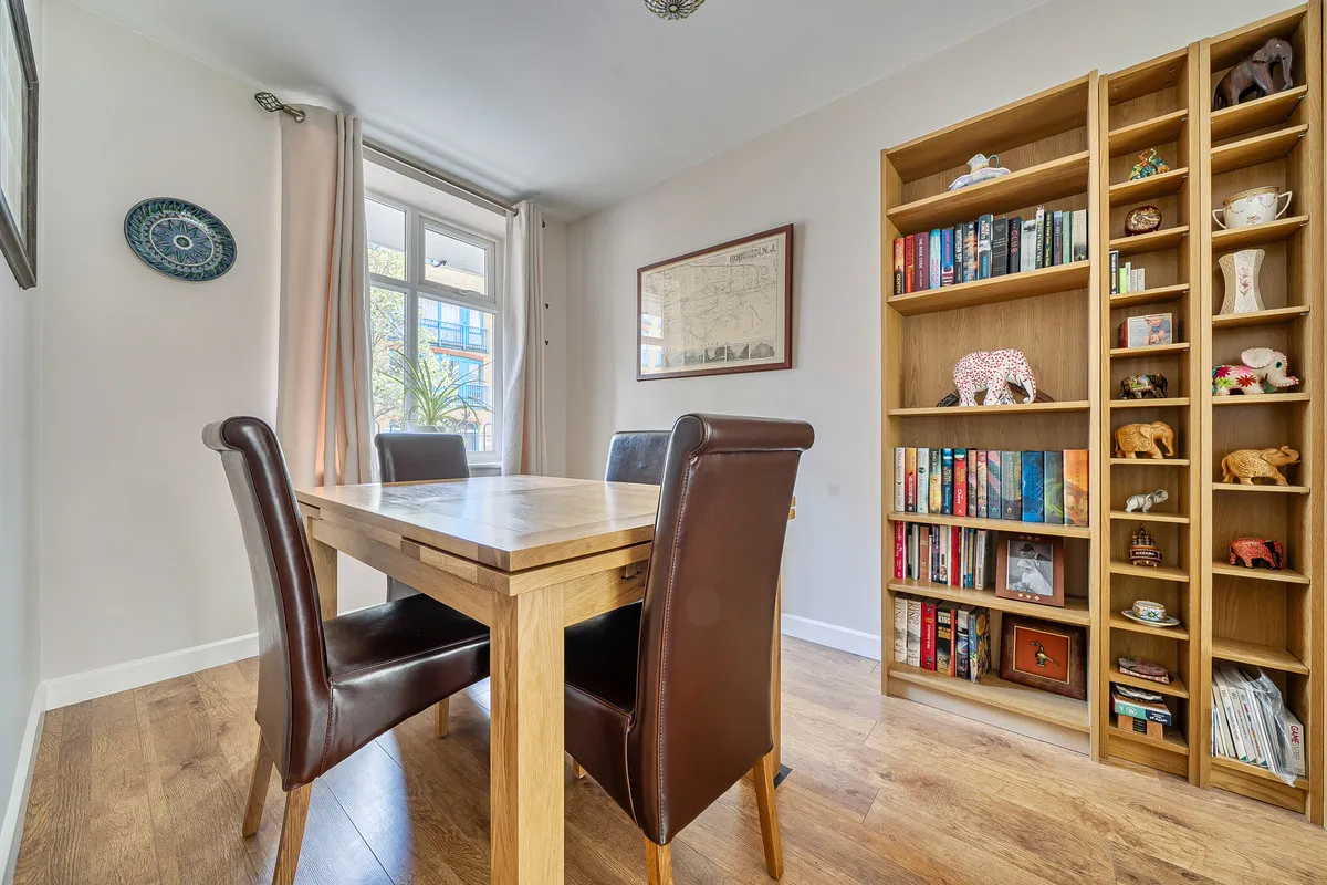 London, SE16 5HB, photo 7
