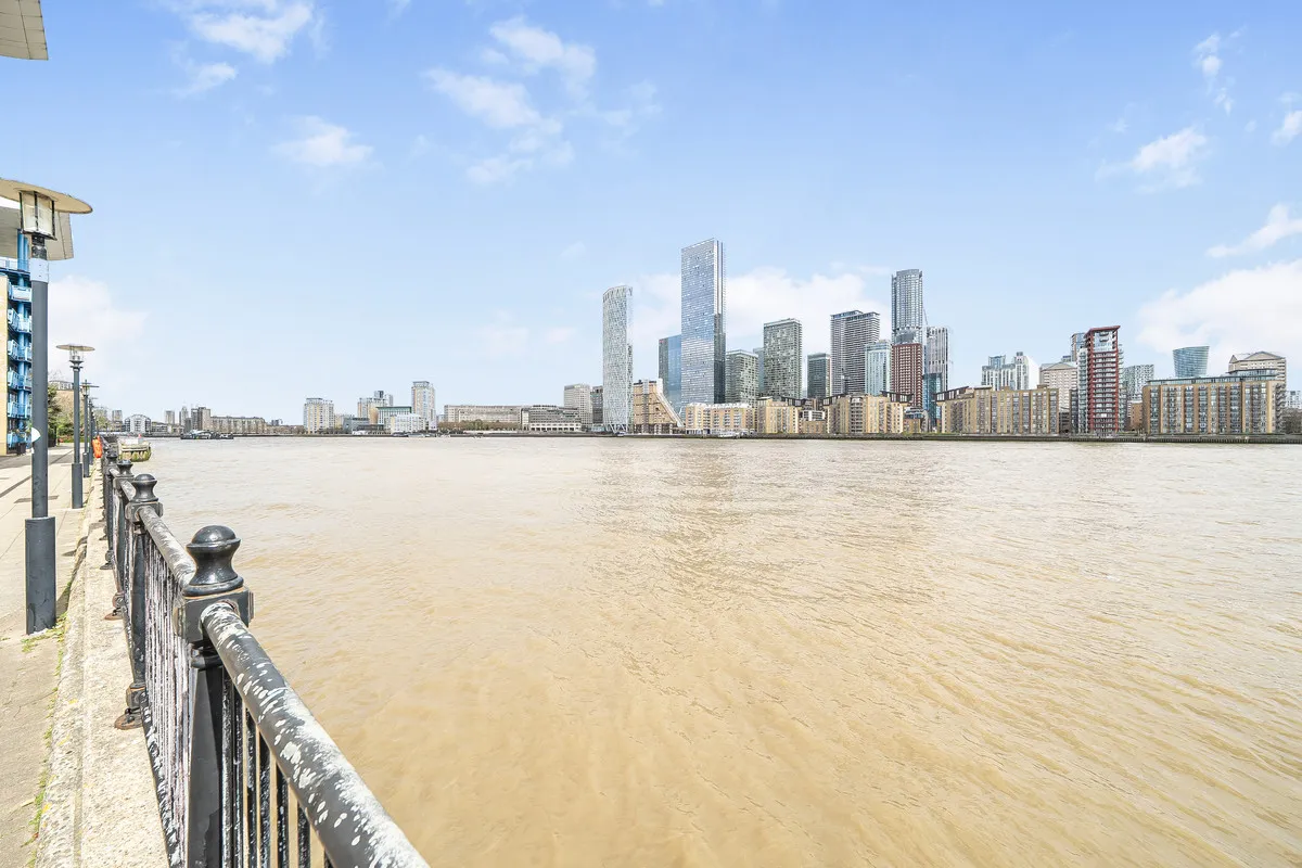 London, SE16 5HB, photo 15