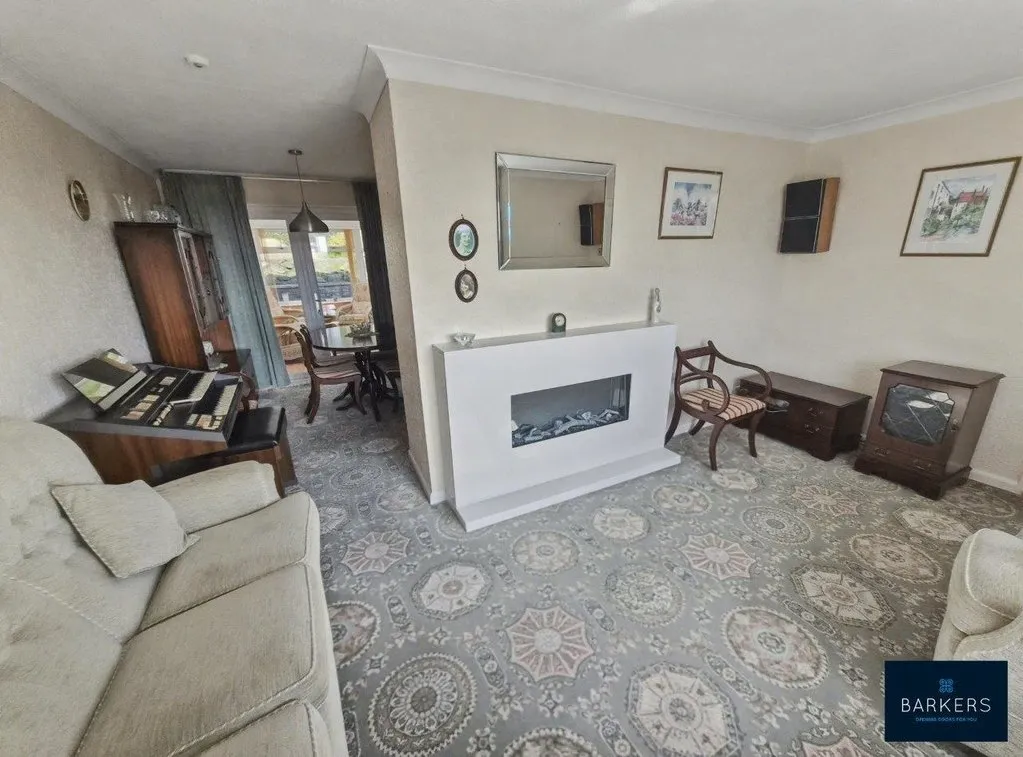 Swallow Hill, Upper Batley WF17 0QN, photo 8