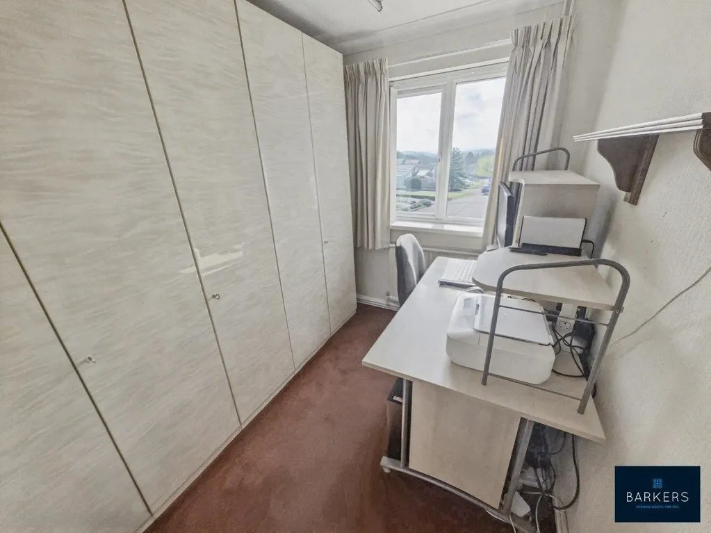 Swallow Hill, Upper Batley WF17 0QN, photo 17