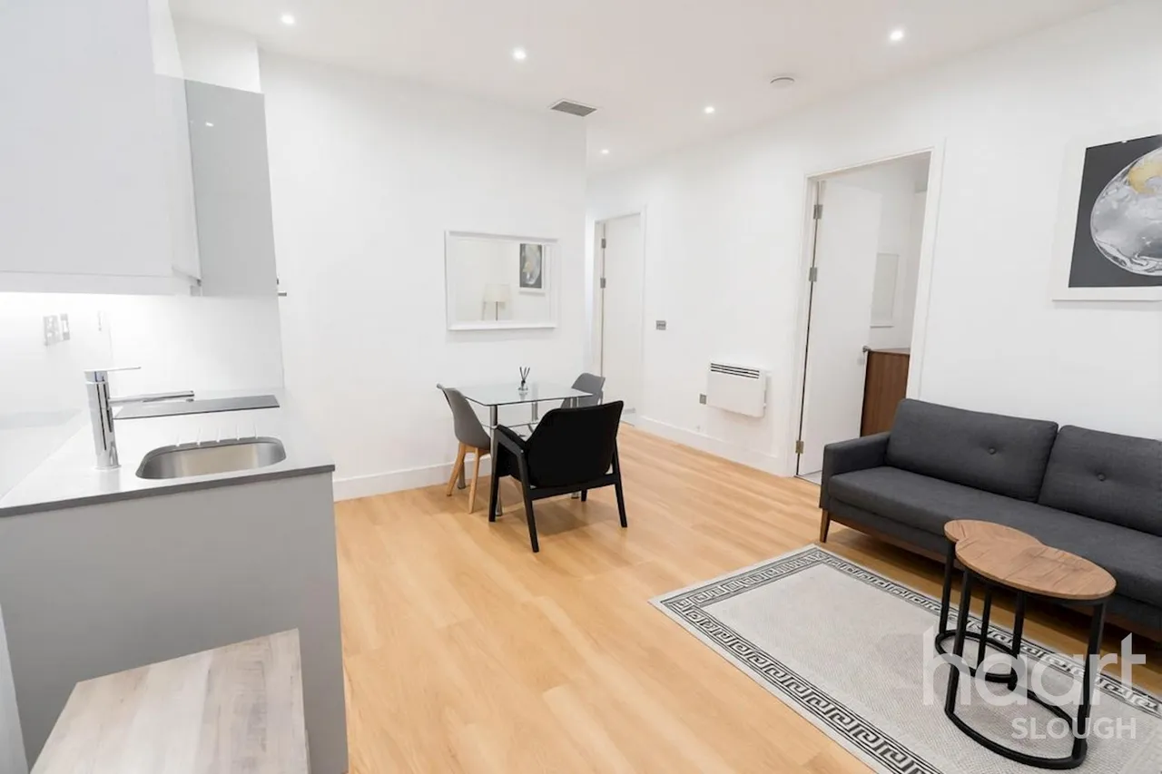 Bath Road, SL1, photo 15