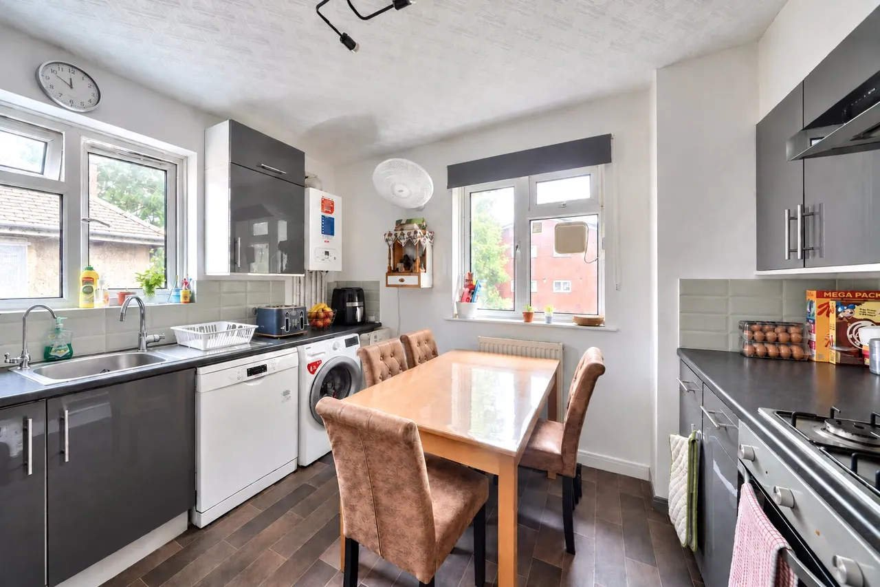 Bernays Close, Stanmore, HA7, photo 5