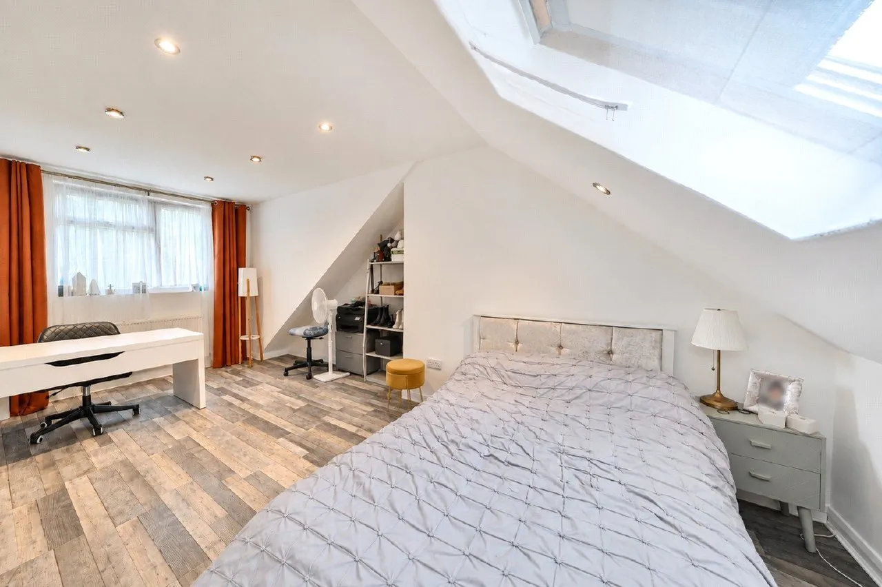 Bernays Close, Stanmore, HA7, photo 6