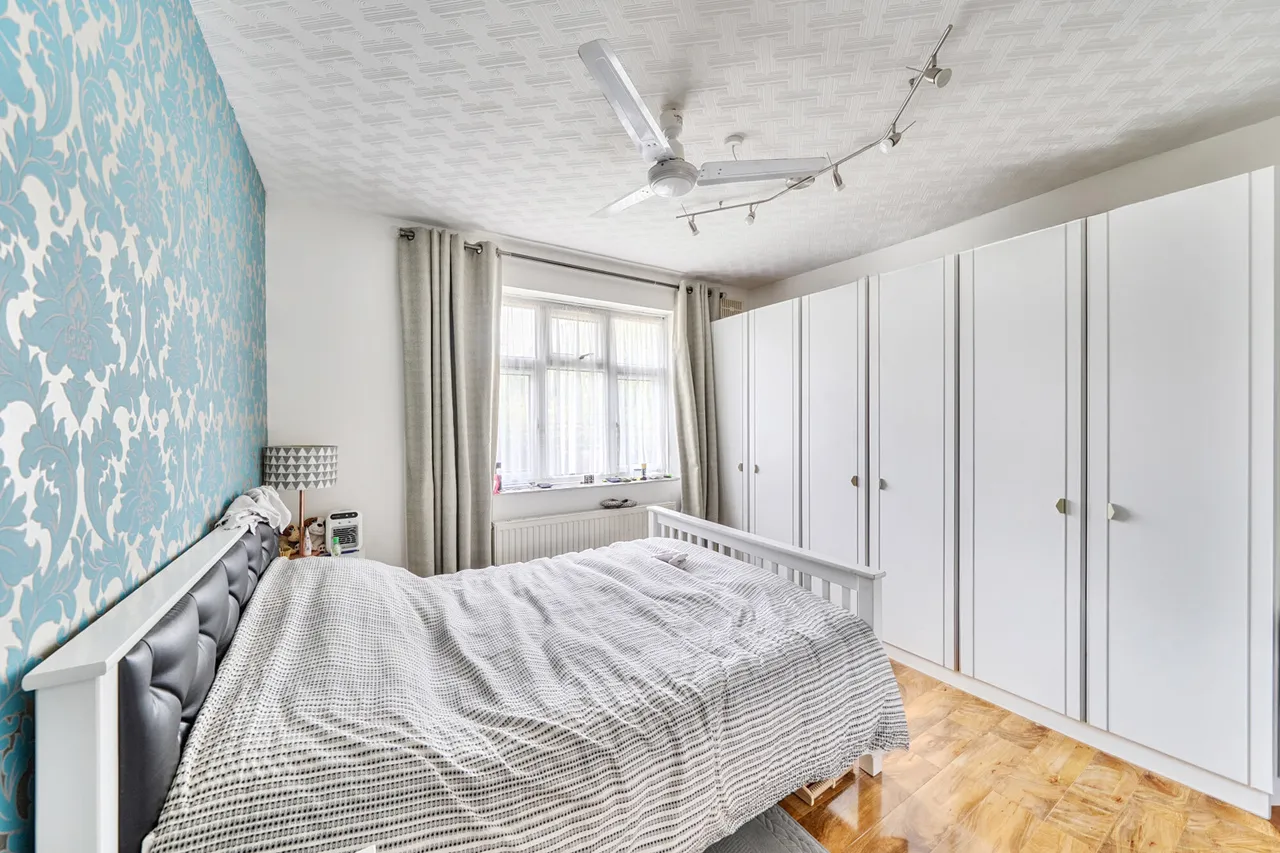 Bernays Close, Stanmore, HA7, photo 3