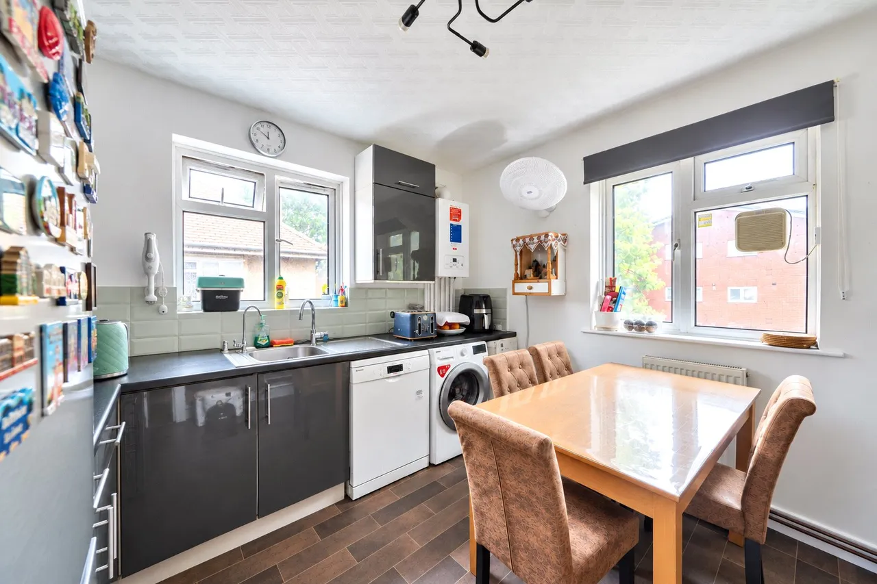 Bernays Close, Stanmore, HA7, photo 12
