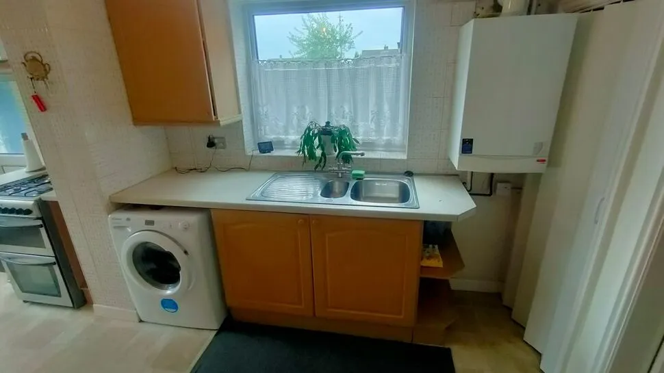 Ash Close, Summerhill, LL11, photo 4