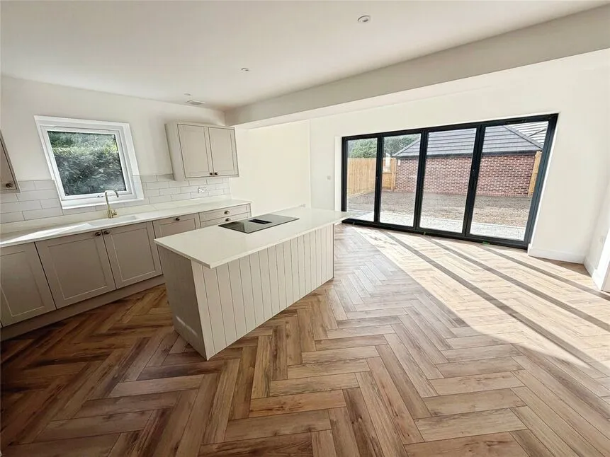 Doncaster Road, Hatfield, DN7, photo 8