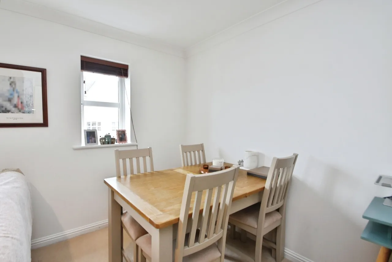 Nightingale Drive, HARROGATE, North Yorkshire, HG1, photo 4