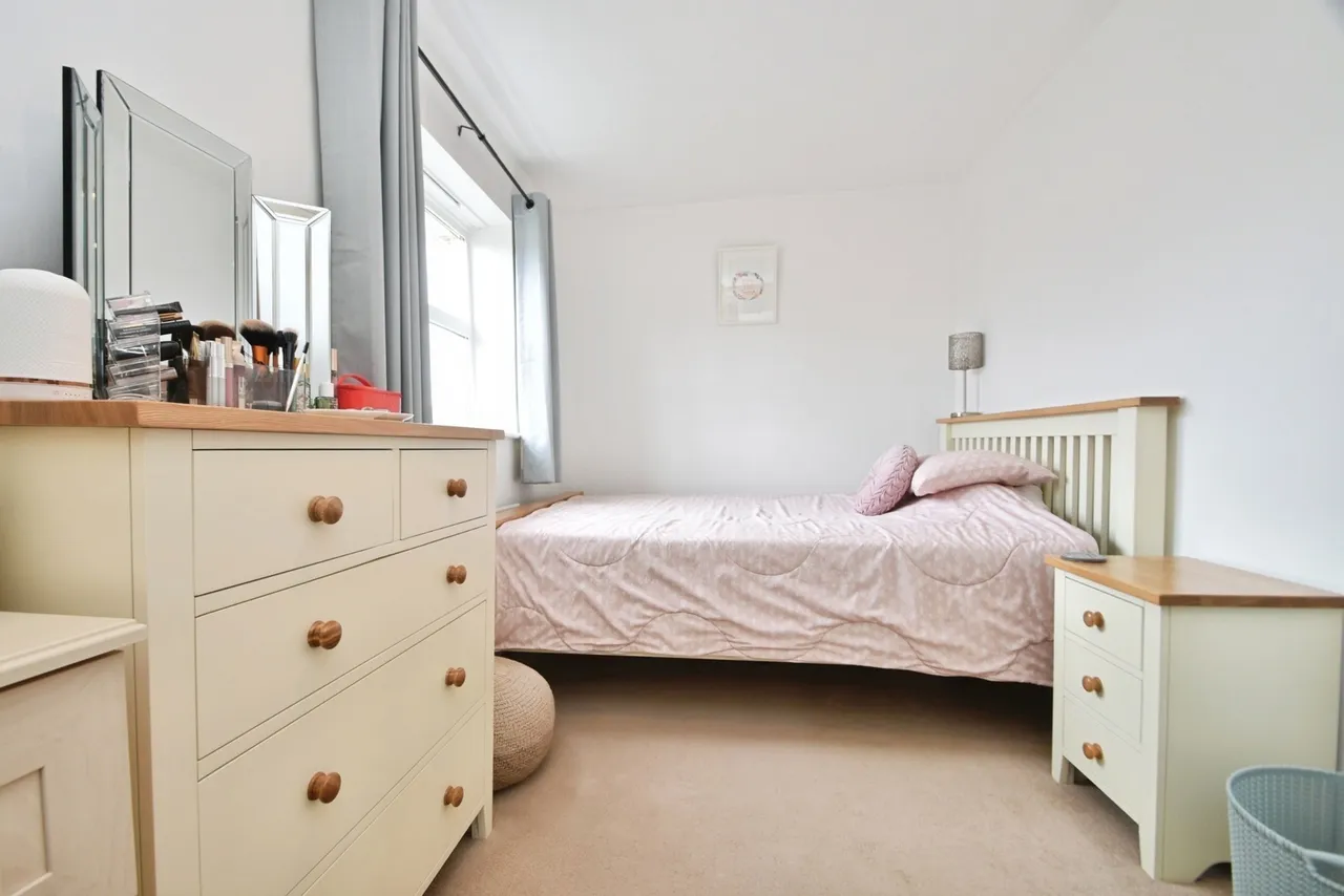 Nightingale Drive, HARROGATE, North Yorkshire, HG1, photo 13
