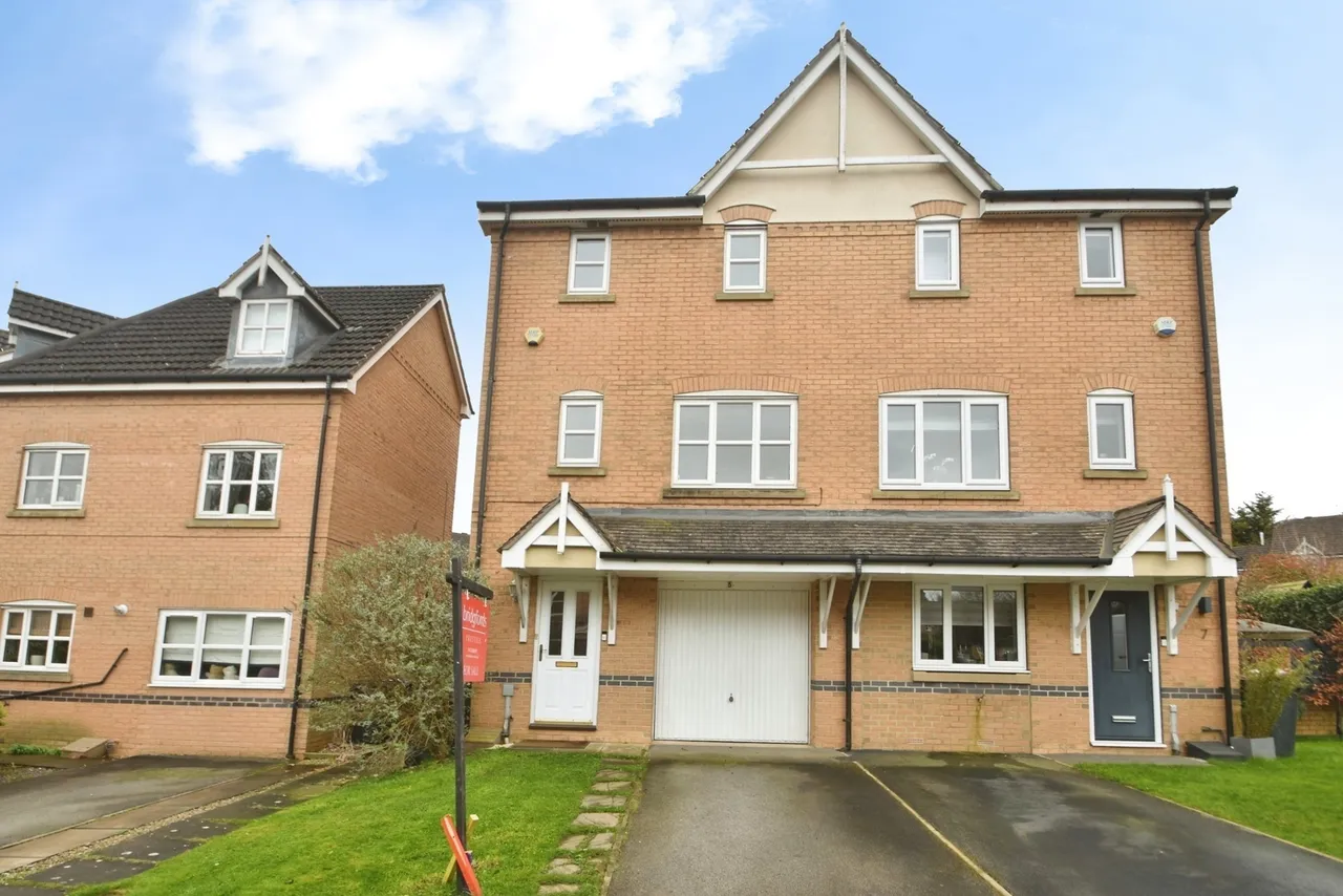3 bed house for sale — Nightingale Drive, HARROGATE, North Yorkshire, HG1