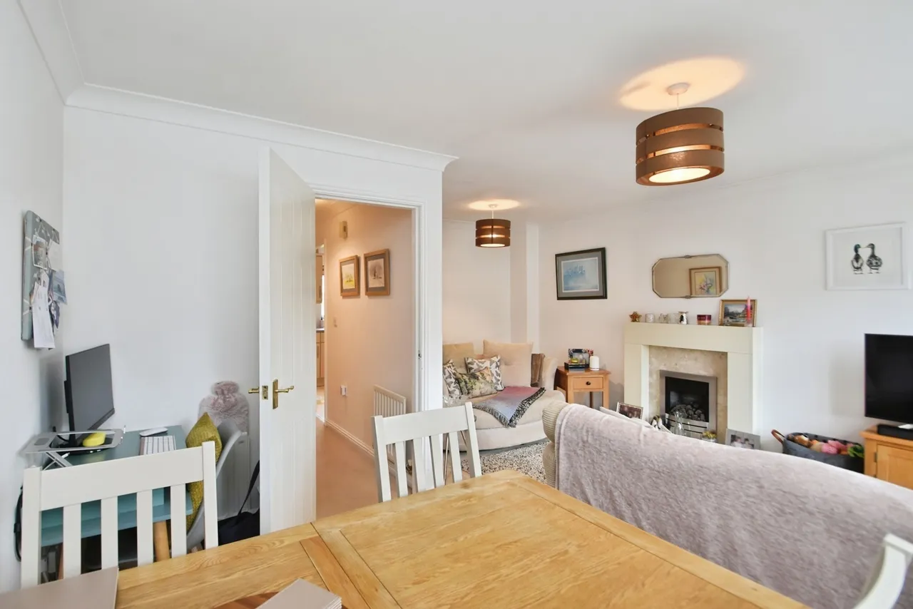 Nightingale Drive, HARROGATE, North Yorkshire, HG1, photo 3