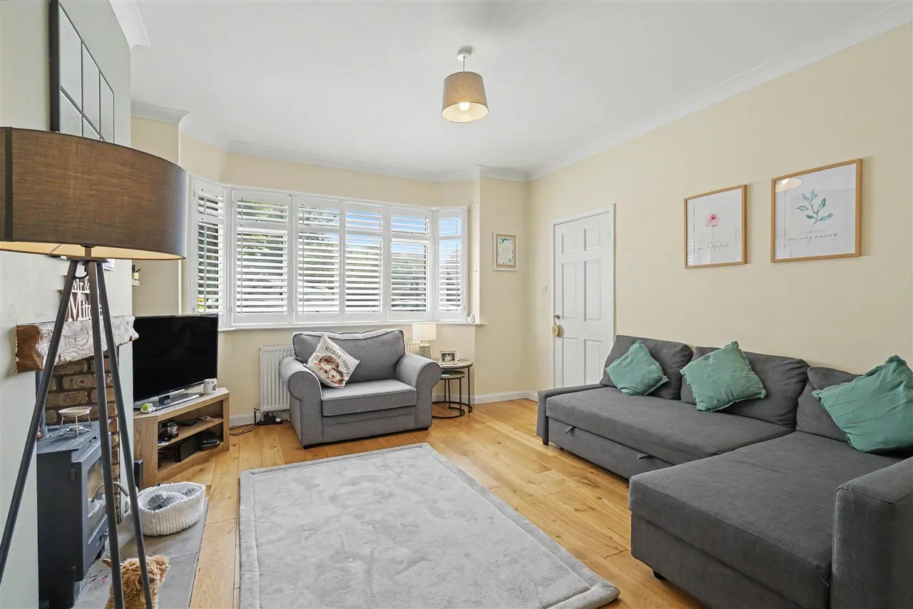 Mayfield Drive, Stapleford, NG9, photo 2