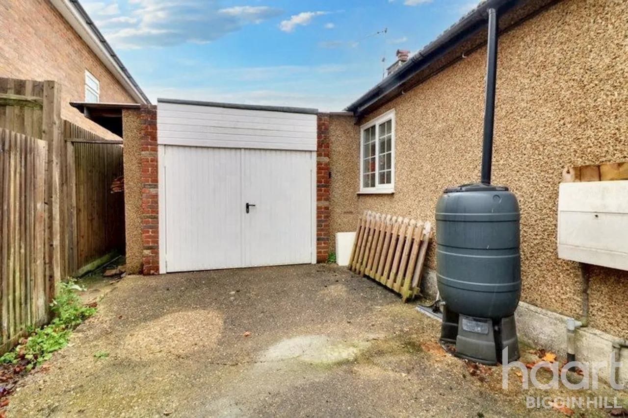 Village Green Avenue, Biggin Hill, TN16, photo 15