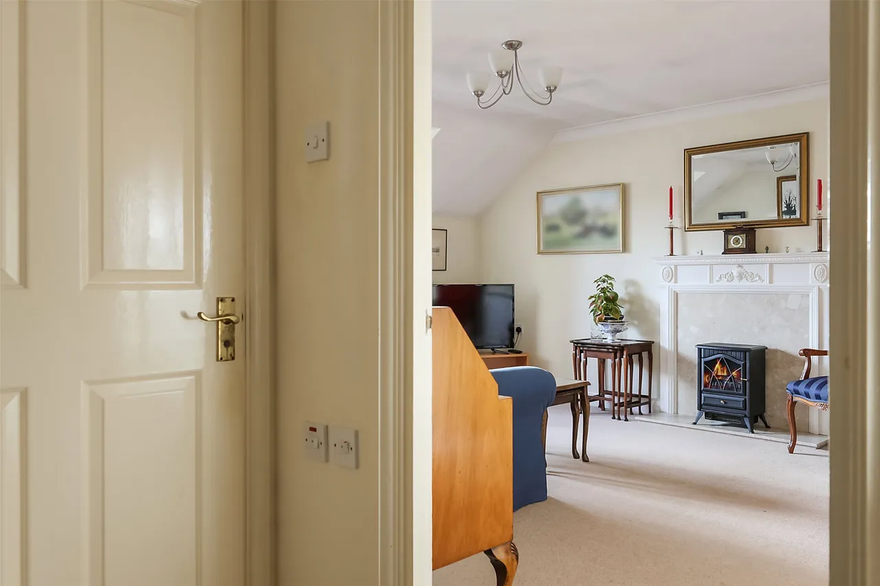 Wray Park Road, Reigate, RH2, photo 11