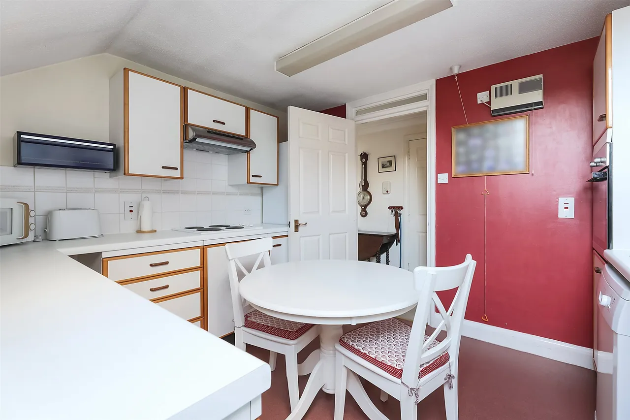 Wray Park Road, Reigate, RH2, photo 13
