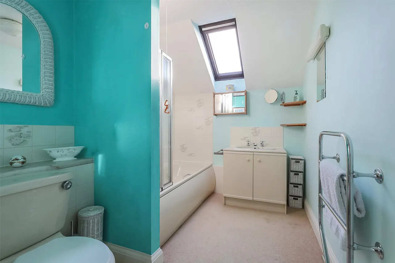 Wray Park Road, Reigate, RH2, photo 9