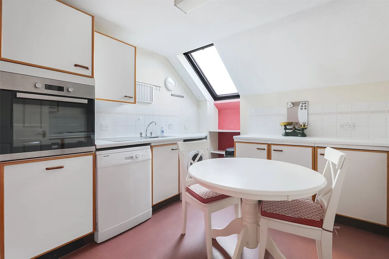 Wray Park Road, Reigate, RH2, photo 5
