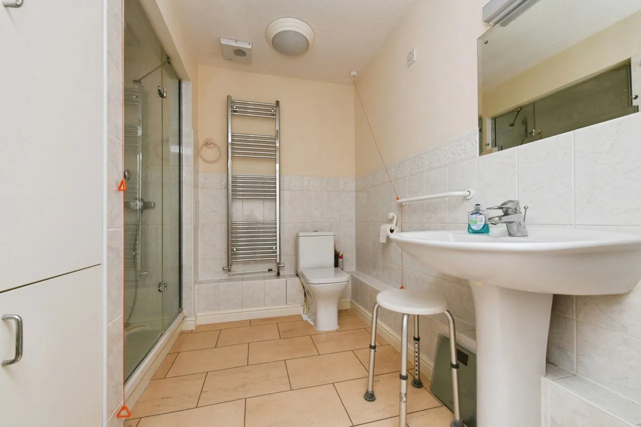 Crowstone Road, Westcliff-on-Sea, Essex, SS0, photo 5