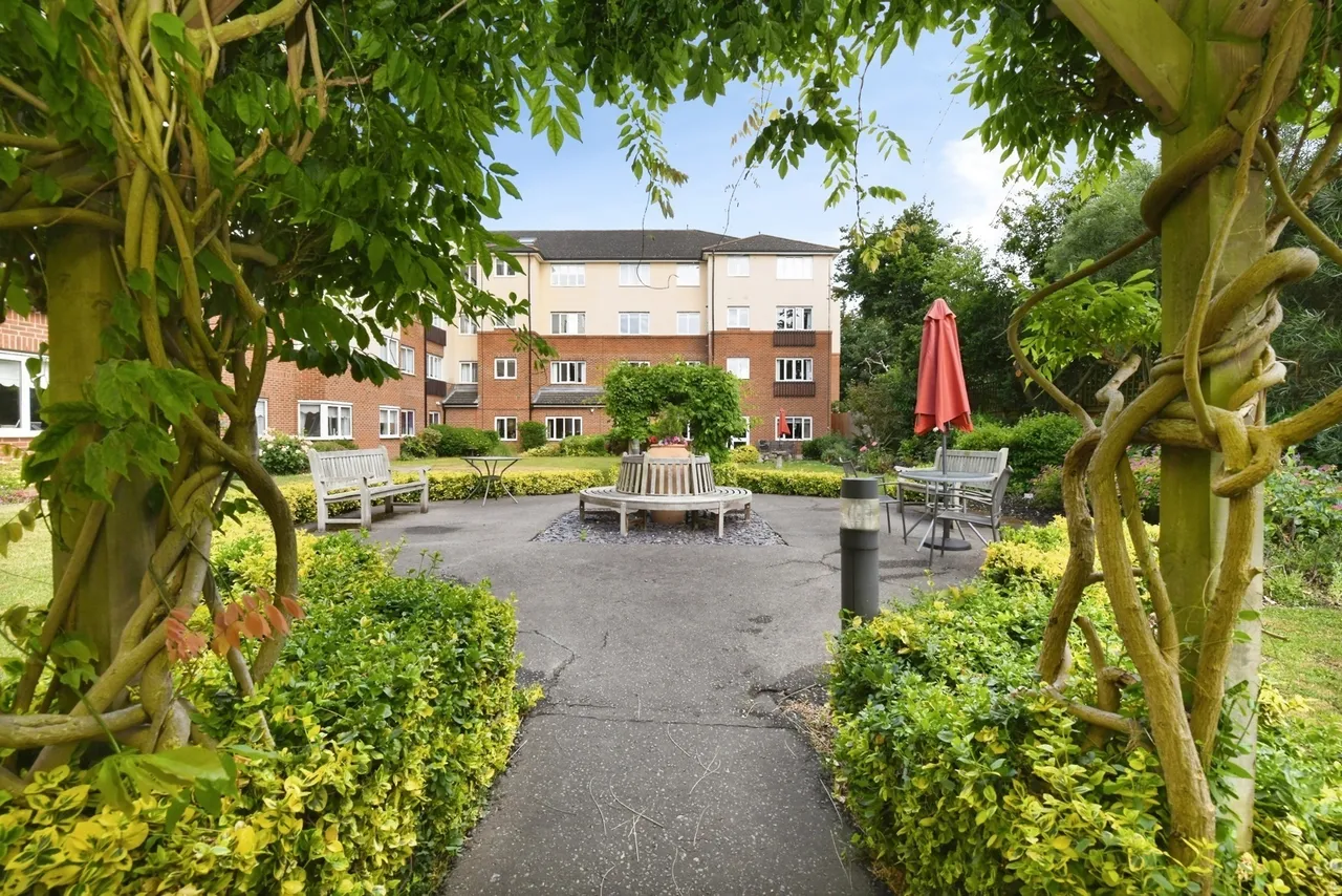 1 bed flat for sale — Crowstone Road, Westcliff-on-Sea, Essex, SS0