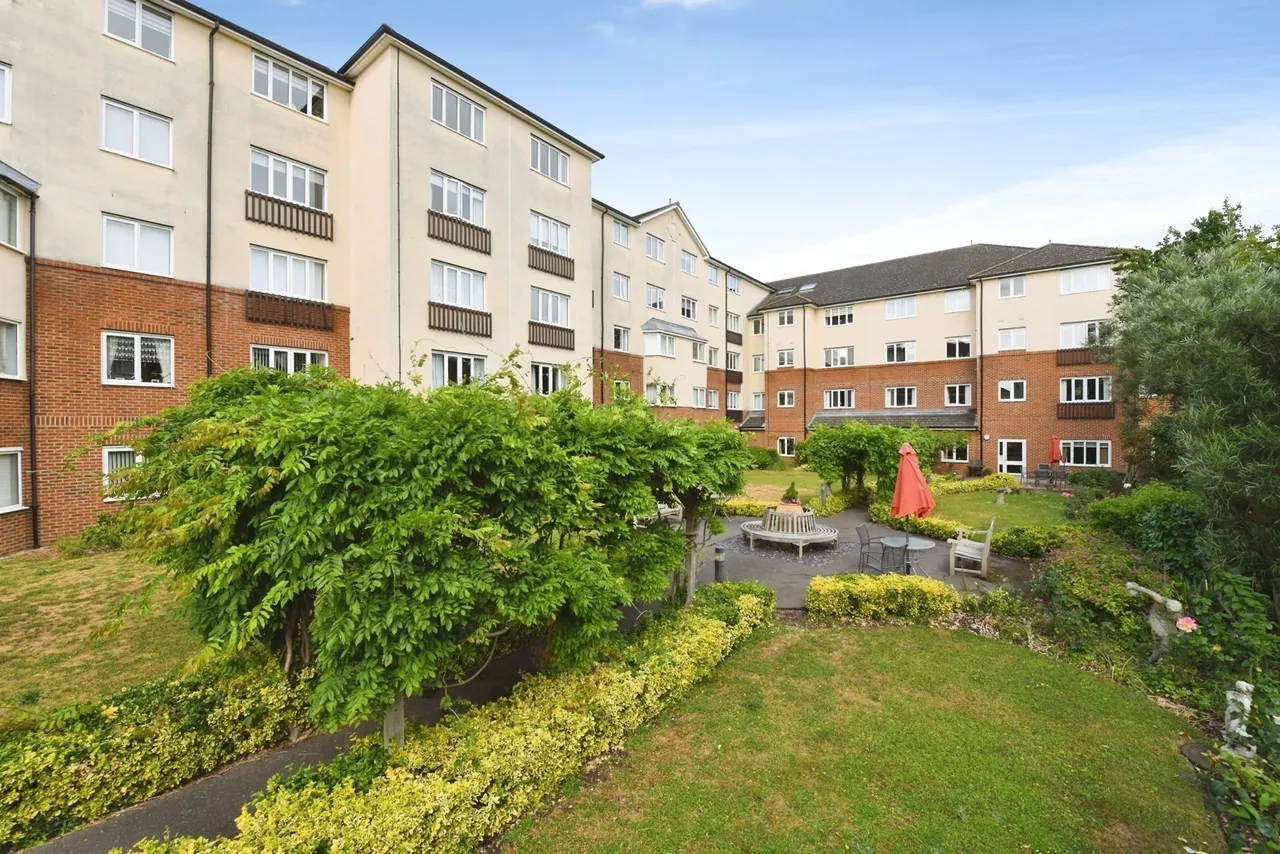 Crowstone Road, Westcliff-on-Sea, Essex, SS0, photo 13