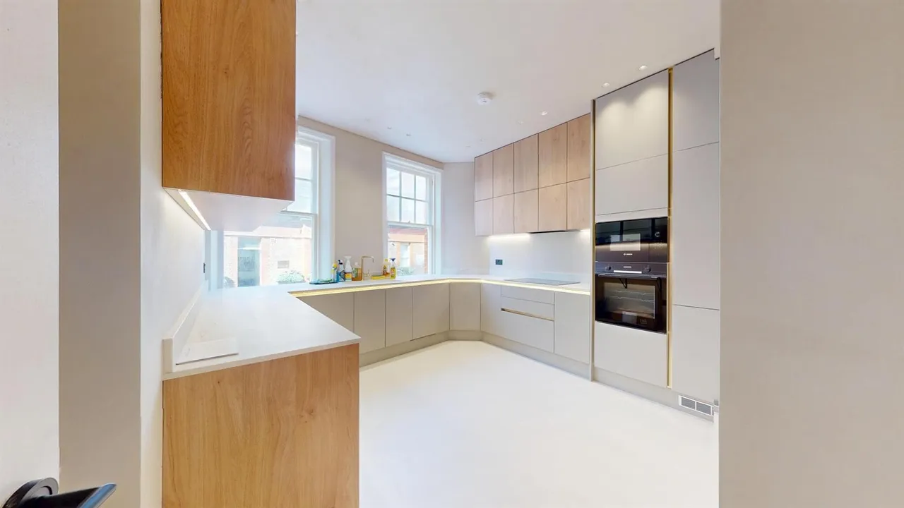 Wynnstay Gardens, London, W8, photo 4
