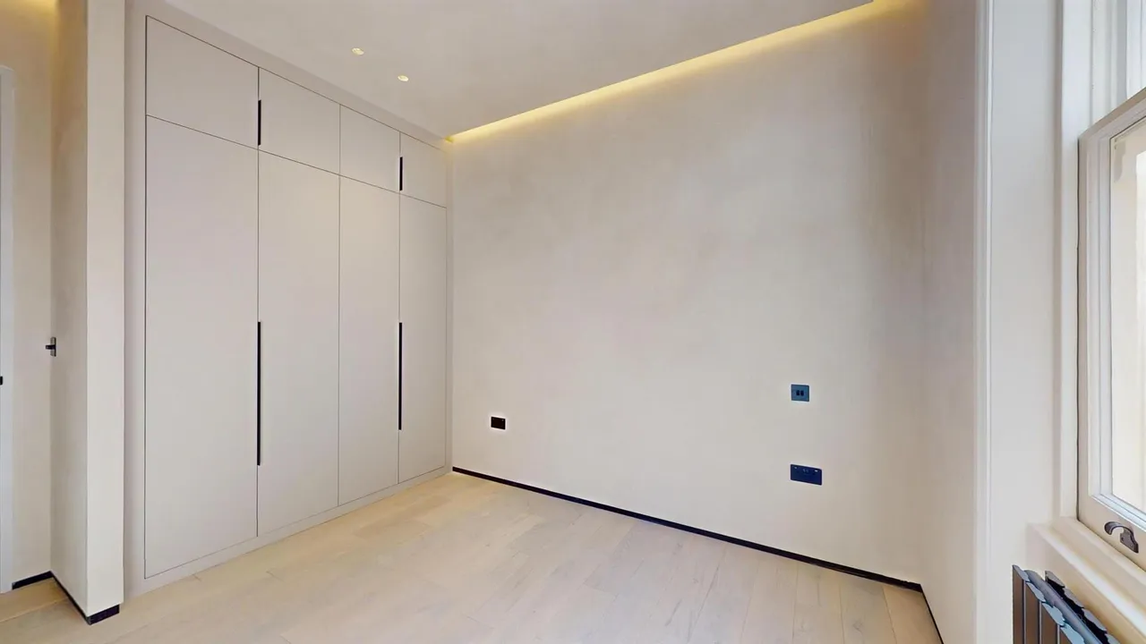 Wynnstay Gardens, London, W8, photo 16