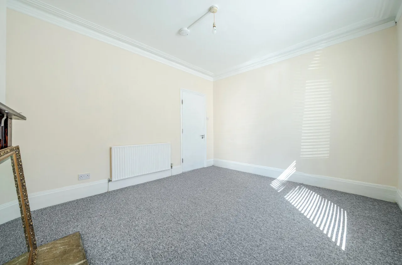 Bramble Road, Southsea, PO4, photo 5