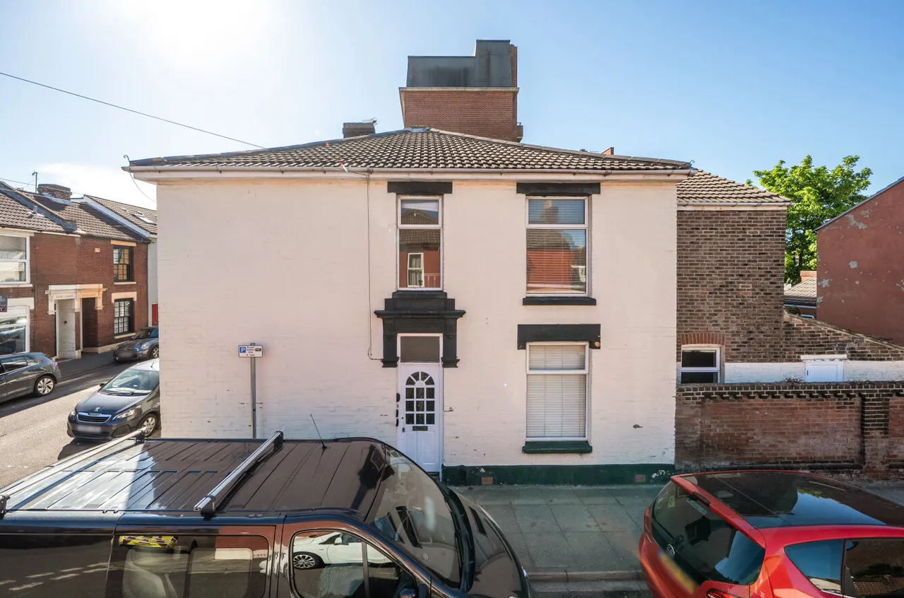 Bramble Road, Southsea, PO4, photo 12