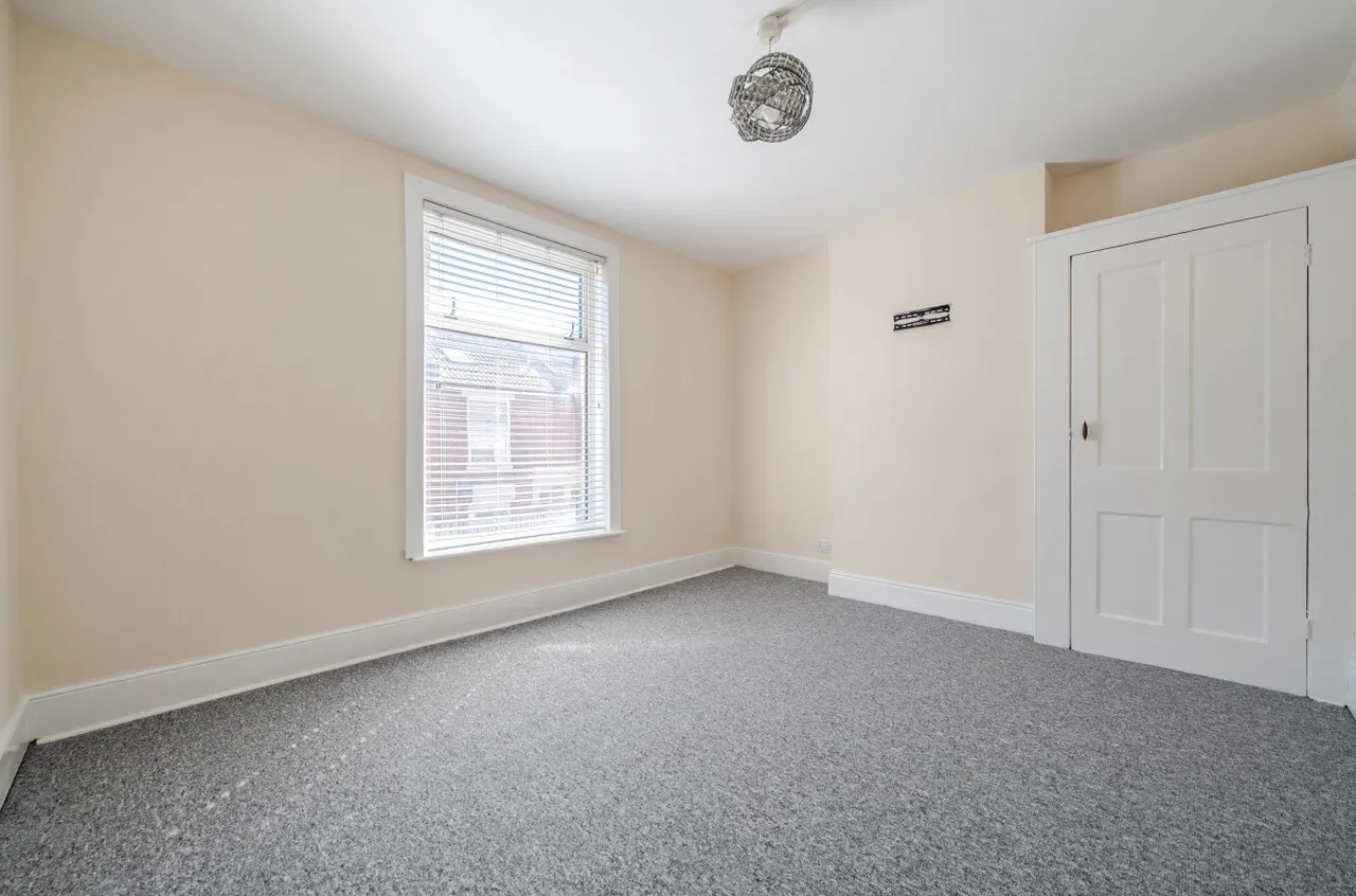 Bramble Road, Southsea, PO4, photo 6