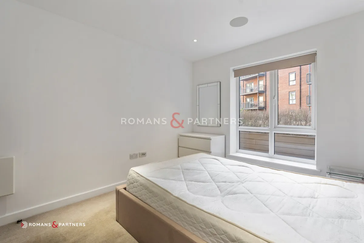 Carvell House, Beaufort Park, NW9, photo 8