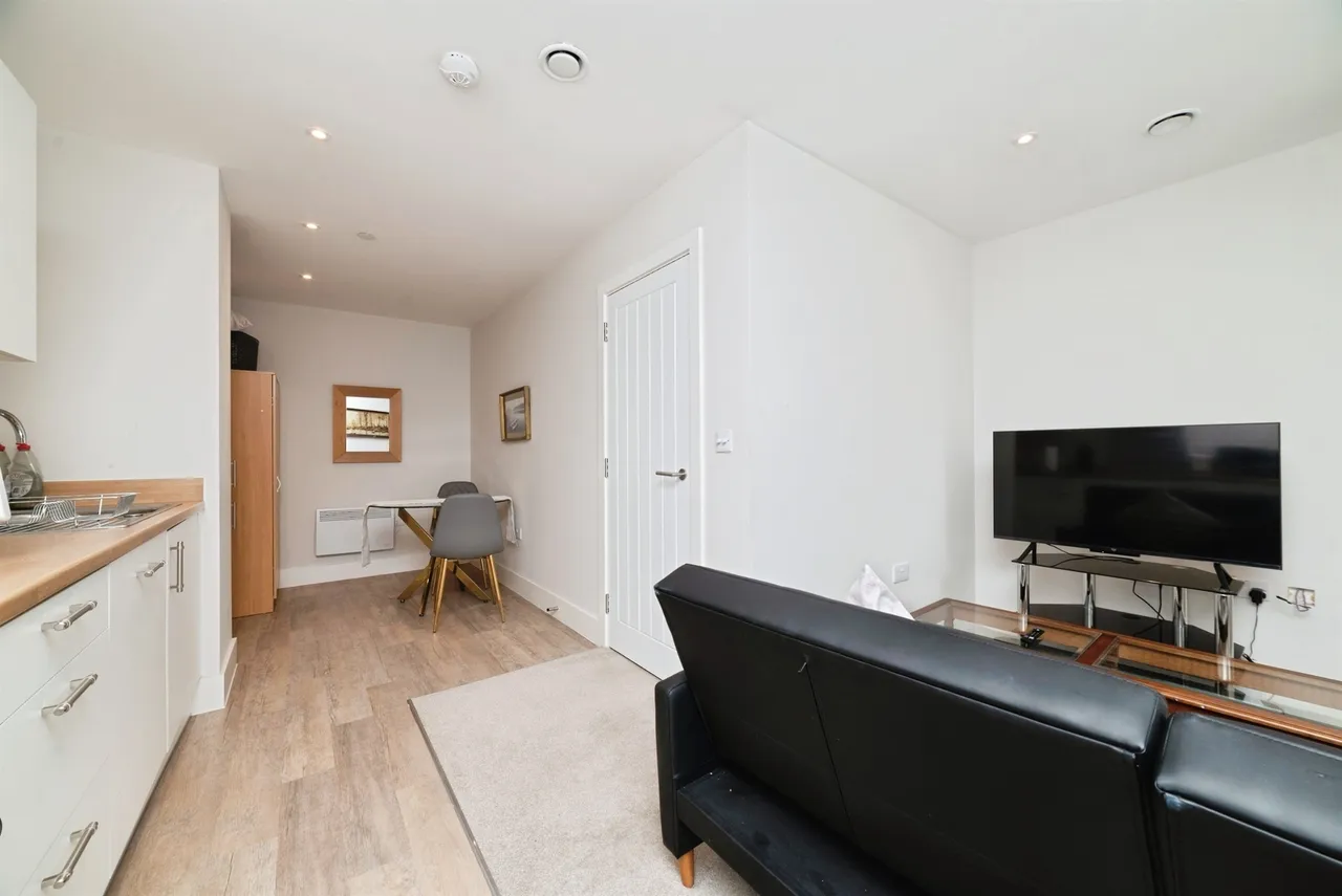1 bed flat for sale — George Street, Hull