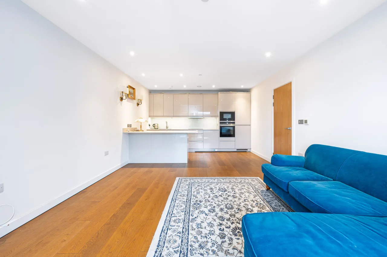 Flat 25, Pandorea House, 35 Lismore Boulevard, London, photo 3