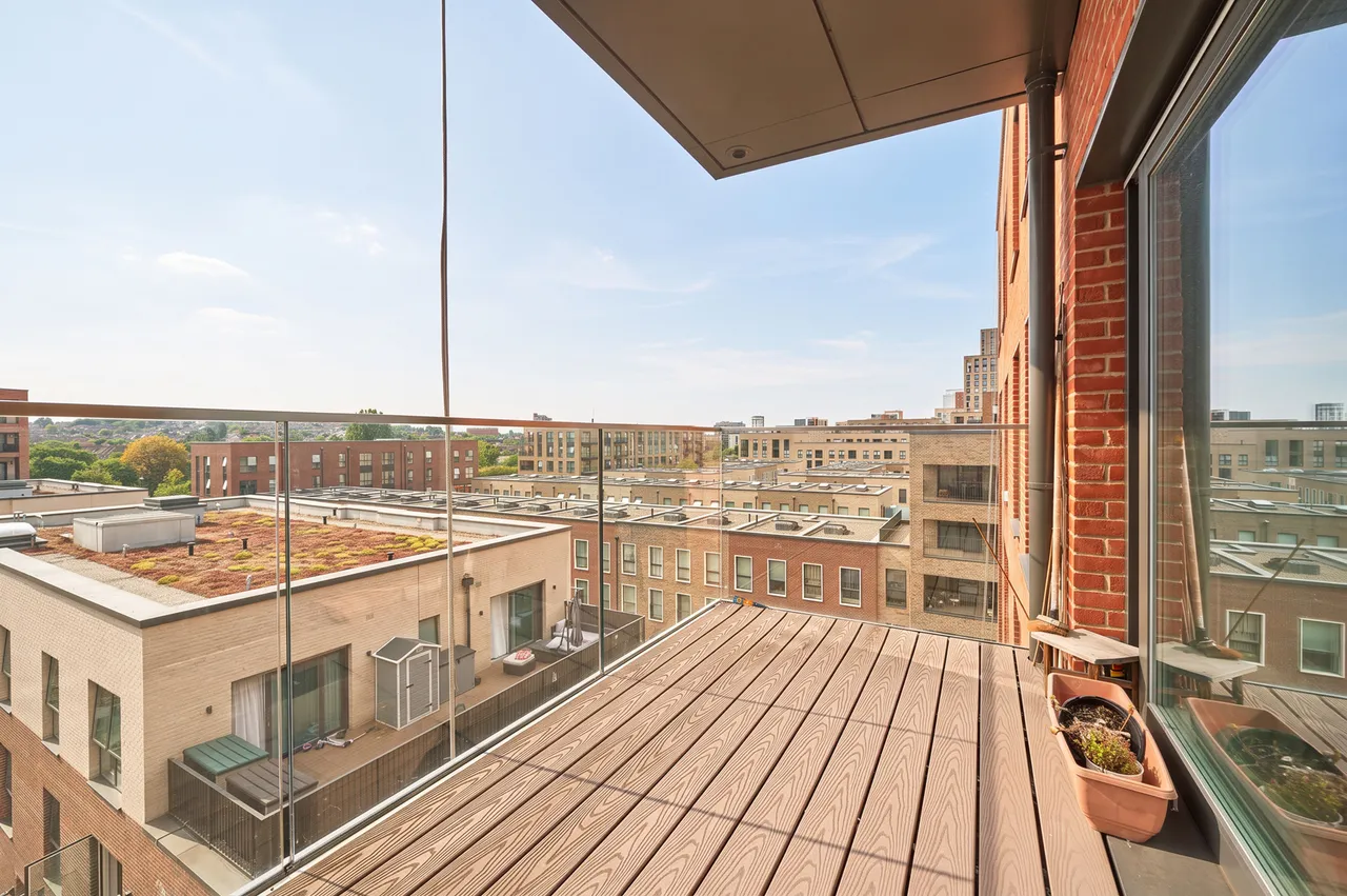 Flat 25, Pandorea House, 35 Lismore Boulevard, London, photo 10