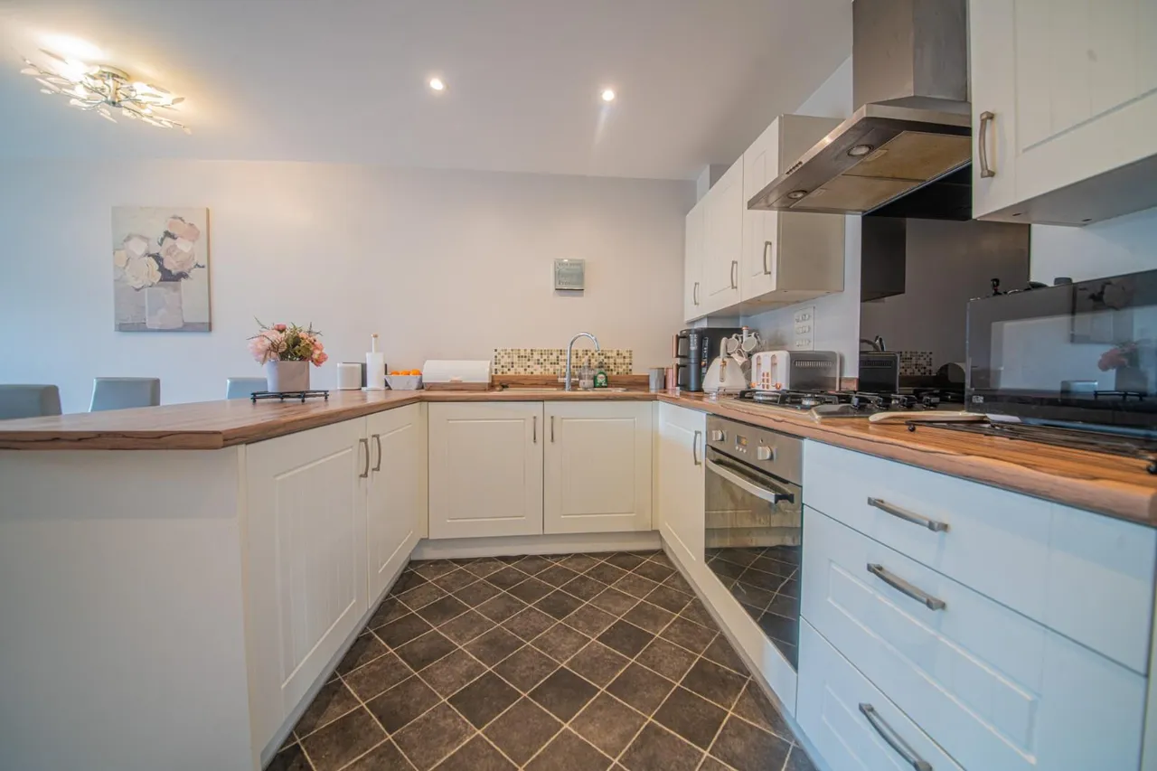 Dakota Way, Lakeside, Eastleigh, SO50 5TY, photo 8