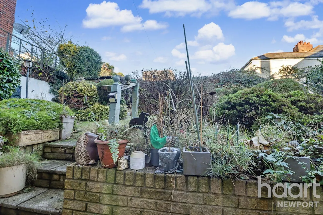 Dewsland Park Road, Newport, NP20, photo 23