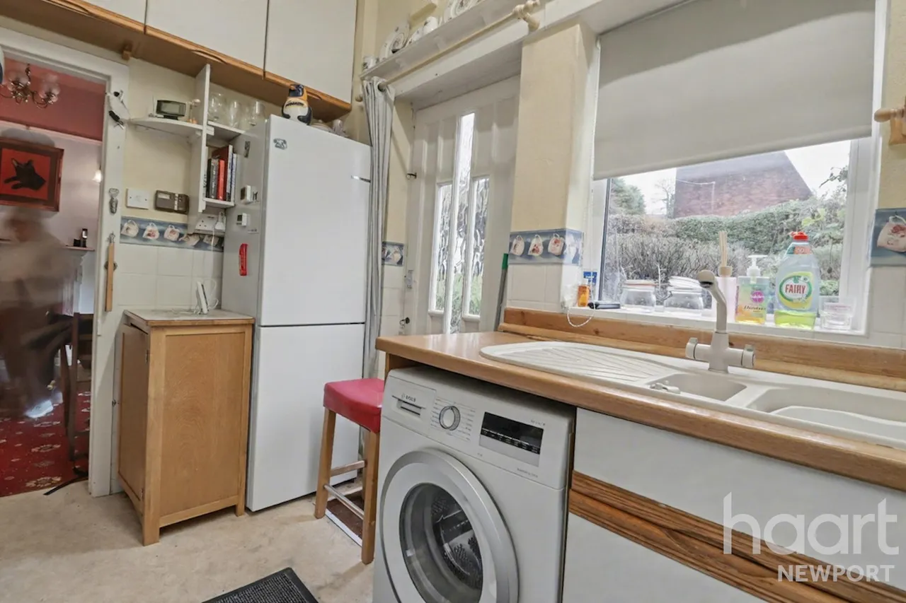 Dewsland Park Road, Newport, NP20, photo 7