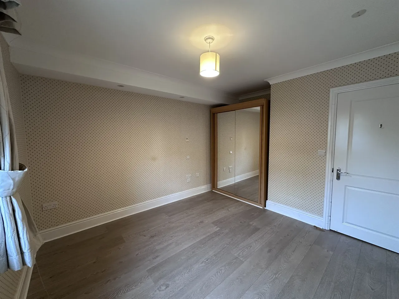 2 bed flat for sale, Clyne Common Swansea, SA3