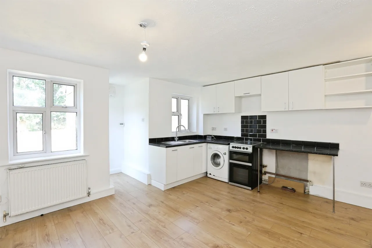 Larch Way, Haywards Heath, RH16, photo 2