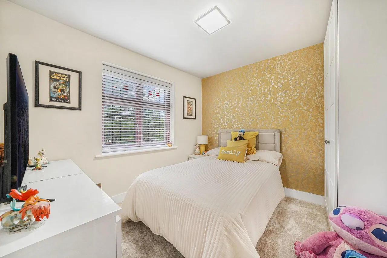Rhoda Road, Benfleet, SS7, photo 33
