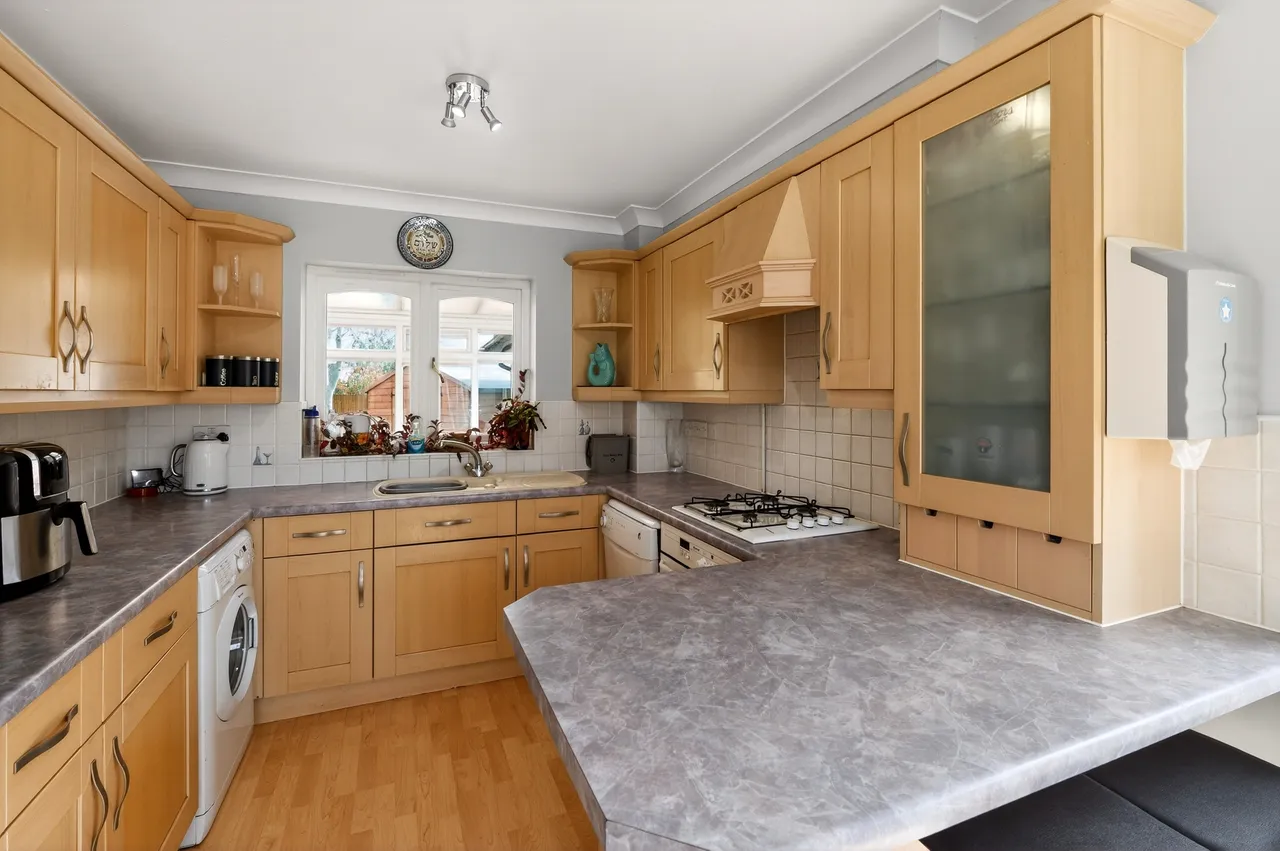 Staffa Close, Wickford, SS12, photo 2