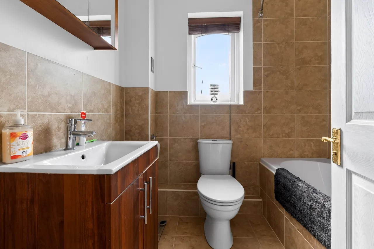 Staffa Close, Wickford, SS12, photo 13