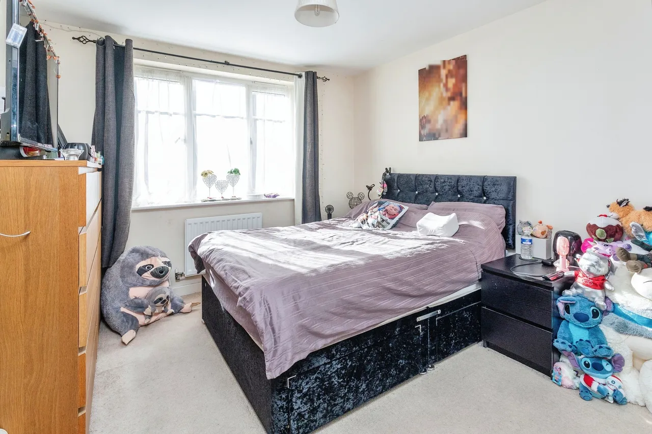 Millward Drive, Bletchley, Milton Keynes, Buckinghamshire, MK2, photo 7