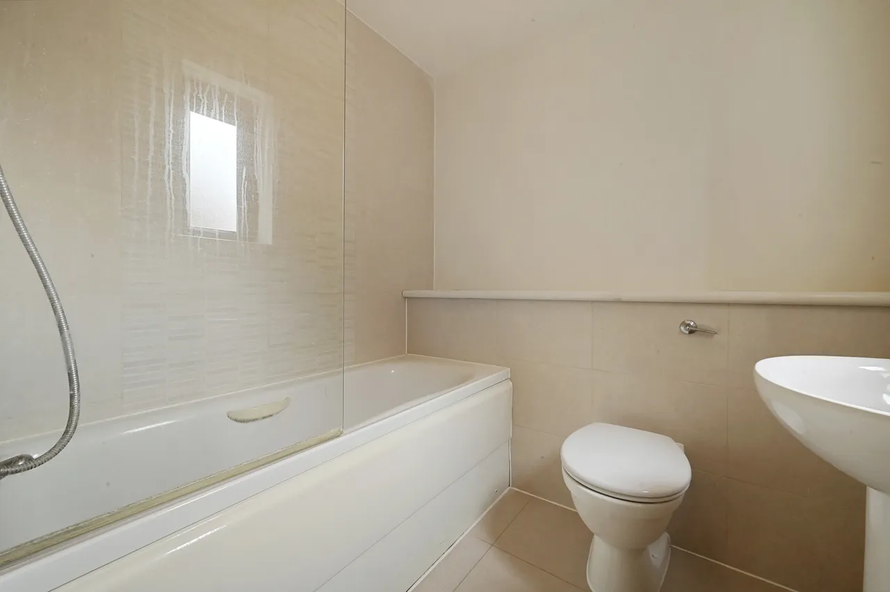 Broadfields, North Harrow, HA2, photo 4