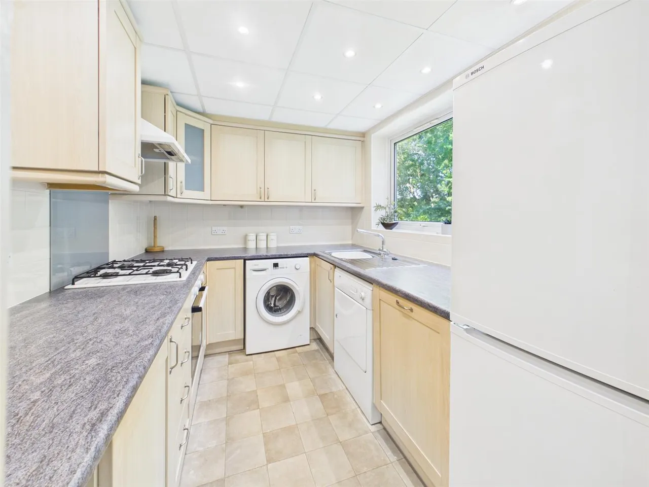 Dell Farm Road, Ruislip, Middlesex, HA4 7TX, photo 4