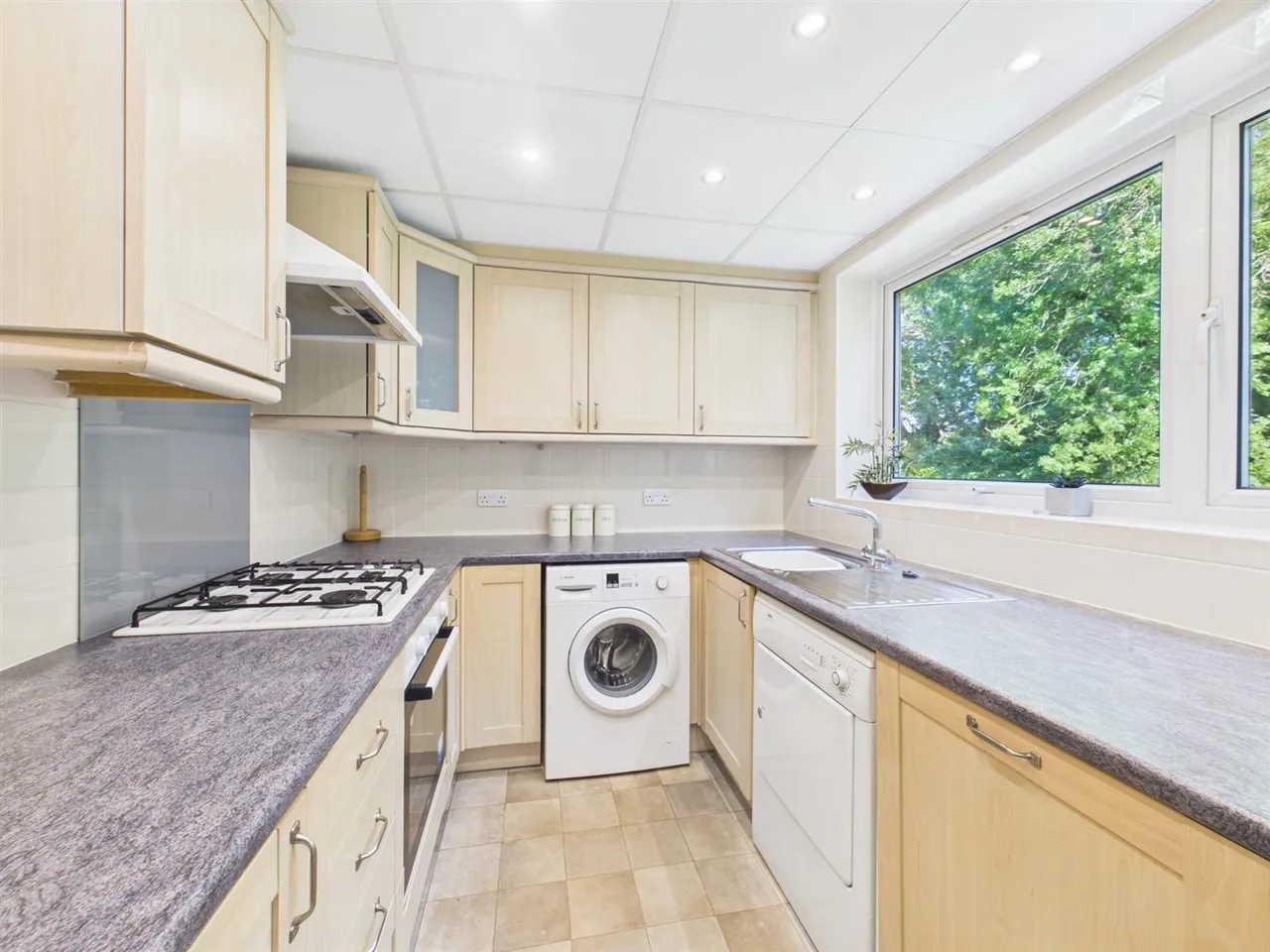 Dell Farm Road, Ruislip, Middlesex, HA4 7TX, photo 11