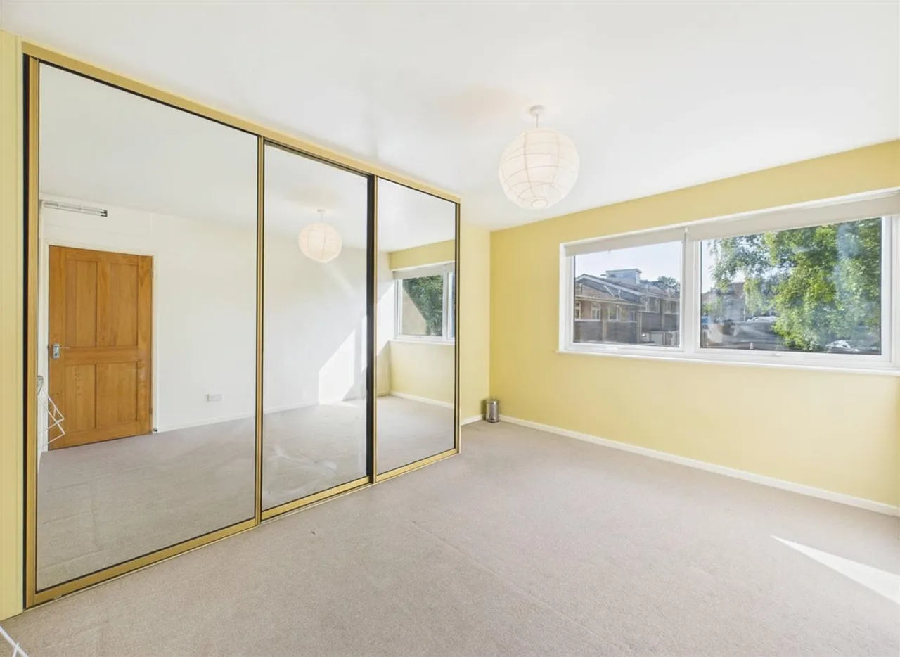 Dell Farm Road, Ruislip, Middlesex, HA4 7TX, photo 5