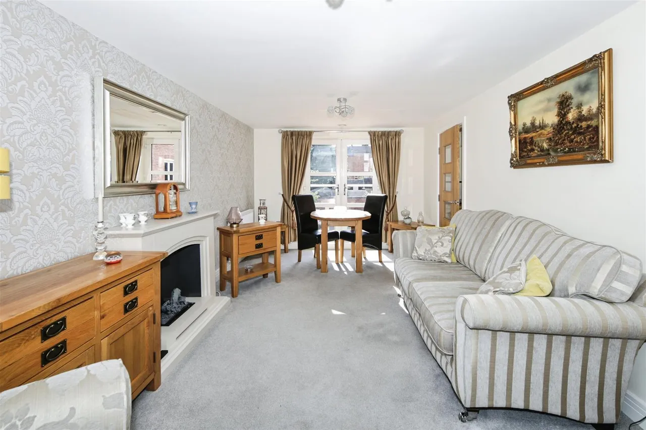 South Street, Atherstone, CV9, photo 3